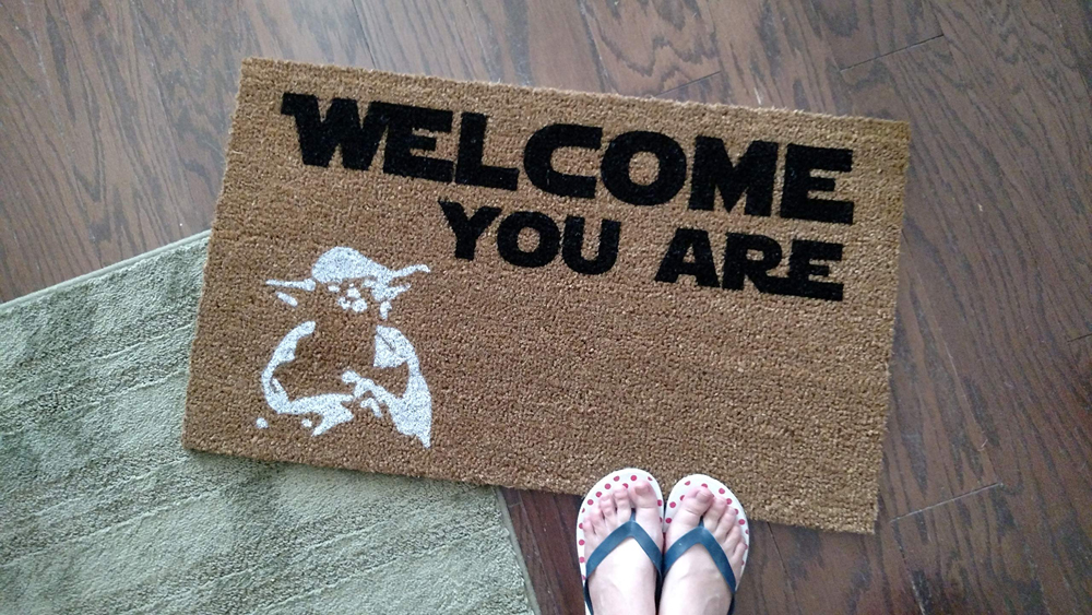 MAKE YOUR OWN STENCILED WELCOME MAT(图2)